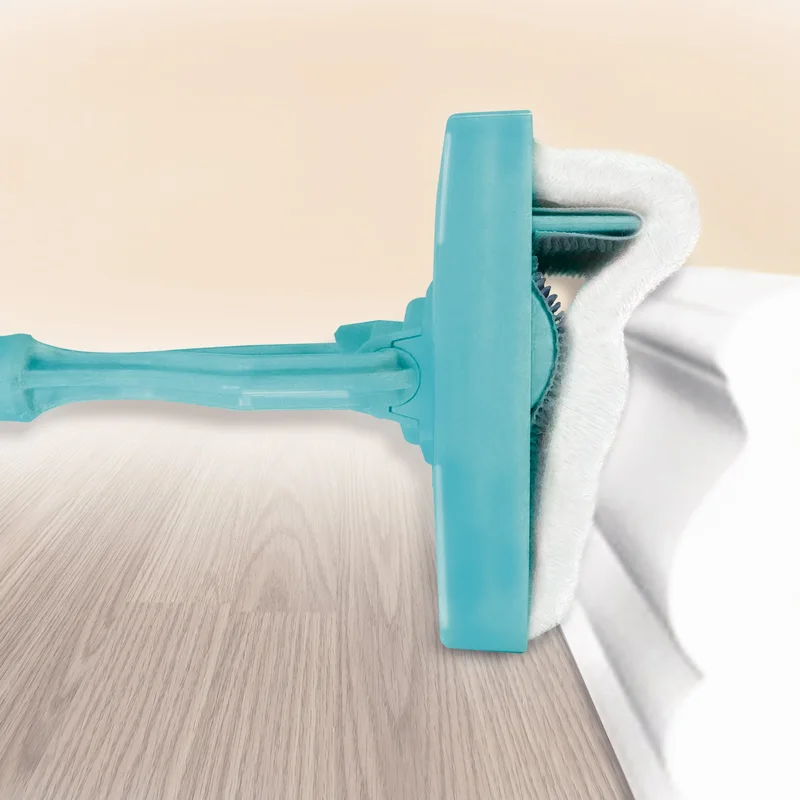 Pad following the profile of a baseboard, seen along the wall
